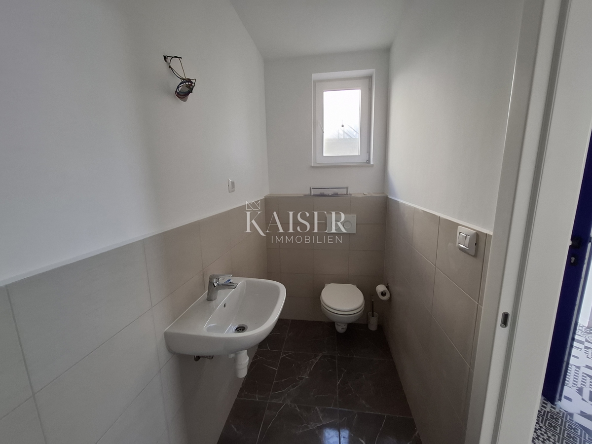 Otok Lošinj, Nerezine, dvonadstropno stanovanje s pogledom na morje