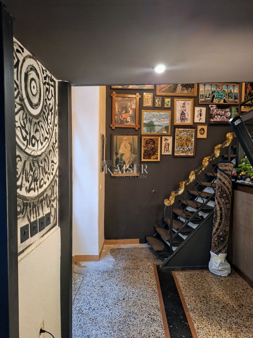 Center, Reka - poslovni prostor v samem centru 93m2