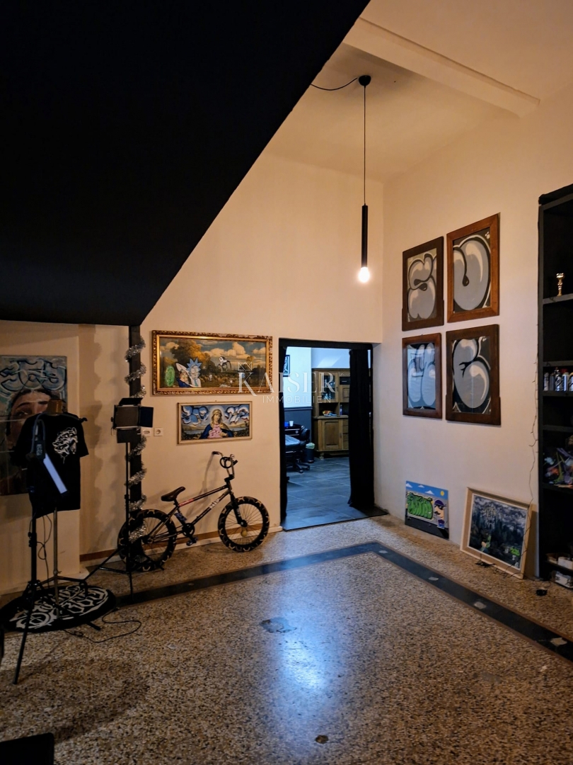 Center, Reka - poslovni prostor v samem centru 93m2