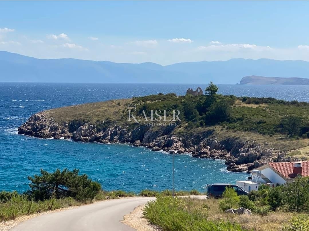  Zazidljivo zemljišče Risika, Vrbnik, 1.100m2