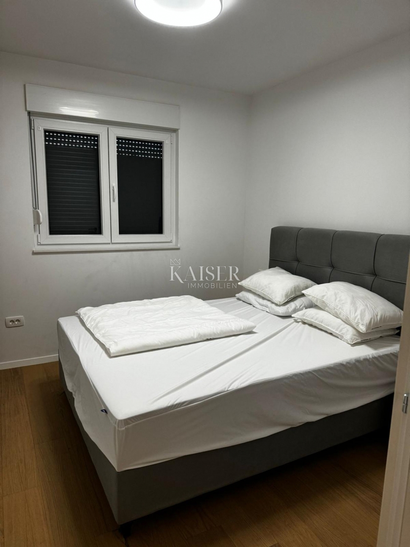 Zadar - Sončno stanovanje s pogledom na morje v bližini plaže