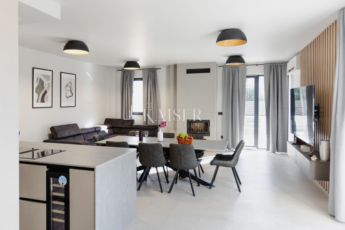 Otok Pag - novozgrajena hiša 300 m od morja