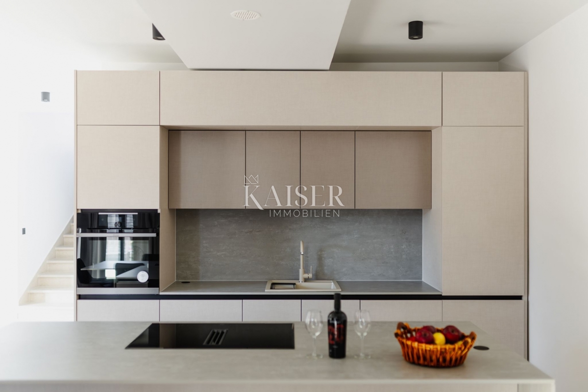 Otok Pag - novozgrajena hiša 300 m od morja