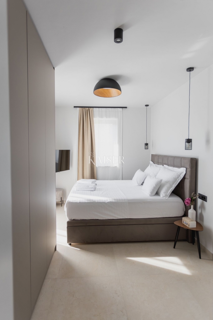 Otok Pag - novozgrajena hiša 300 m od morja