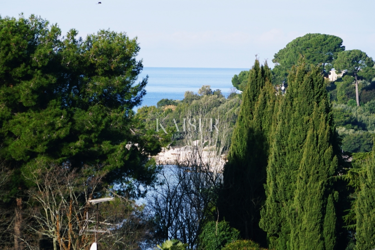 Istra - Poreč, 2-sobno stanovanje, vrhunska lokacija, 400 m od morja