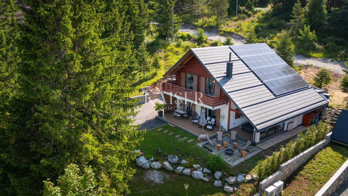 Ravna Gora - čudovita hiša na izjemni lokaciji