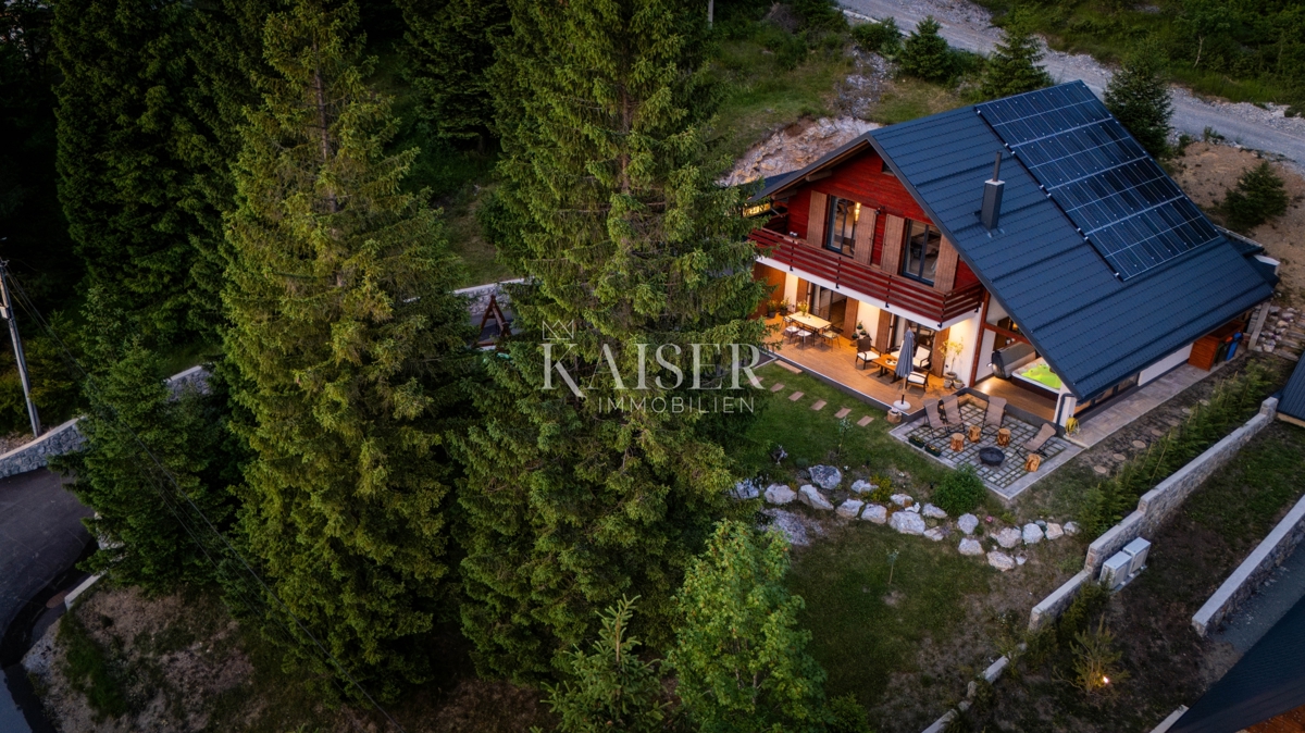 Ravna Gora - čudovita hiša na izjemni lokaciji