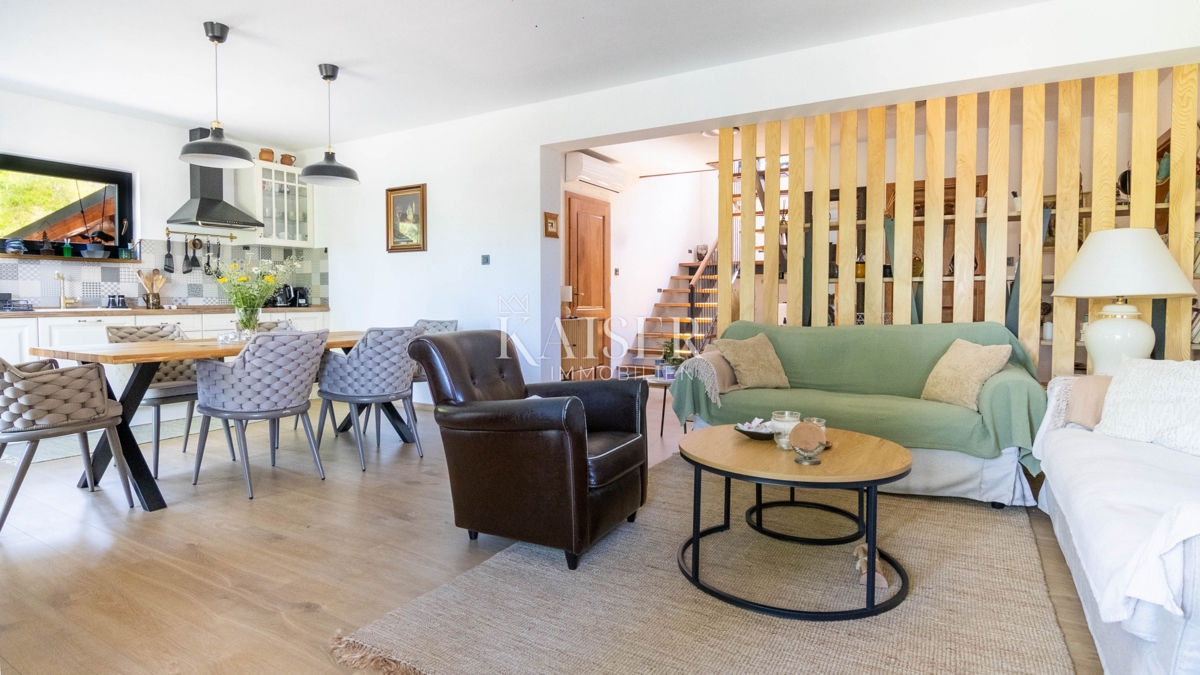 Ravna Gora - čudovita hiša na izjemni lokaciji