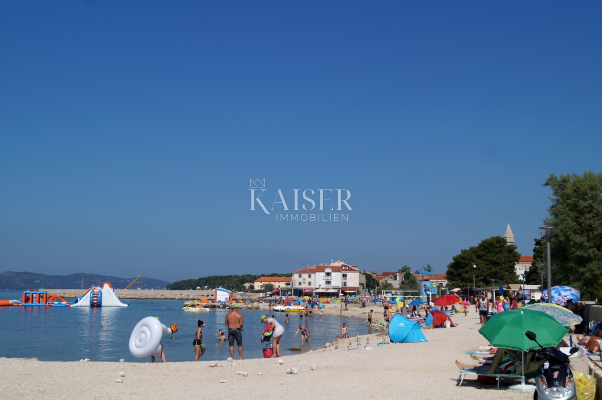 Pakoštane apartma 32 m2 s pogledom na morje