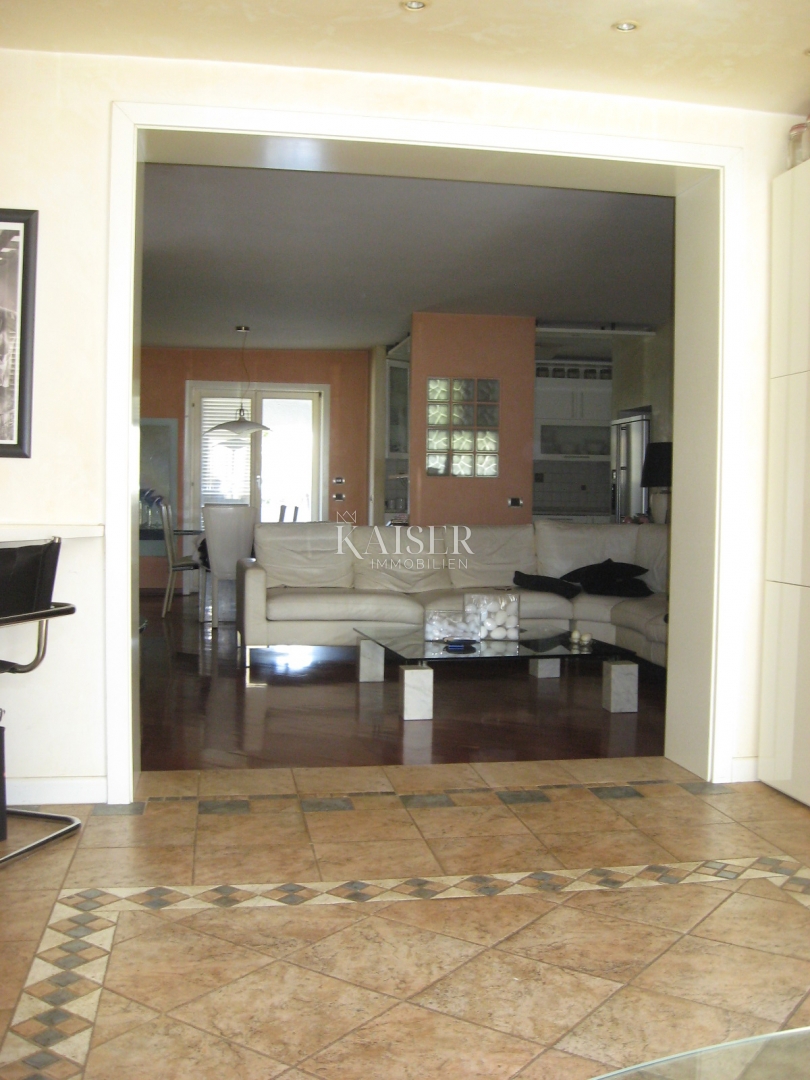 Istra - Poreč, hiša v bližini morja, najbolj iskana lokacija v mestu.