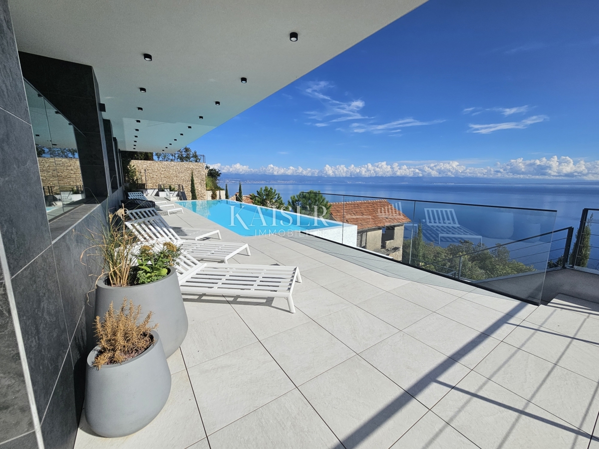 Opatija, okolica - luksuzna vila 340m2 z bazenom