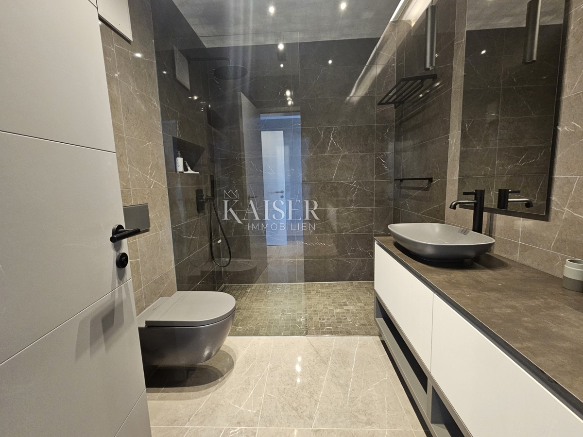 Opatija, okolica - luksuzna vila 340m2 z bazenom