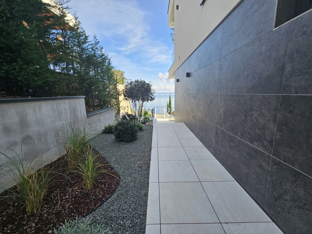 Opatija, okolica - luksuzna vila 340m2 z bazenom