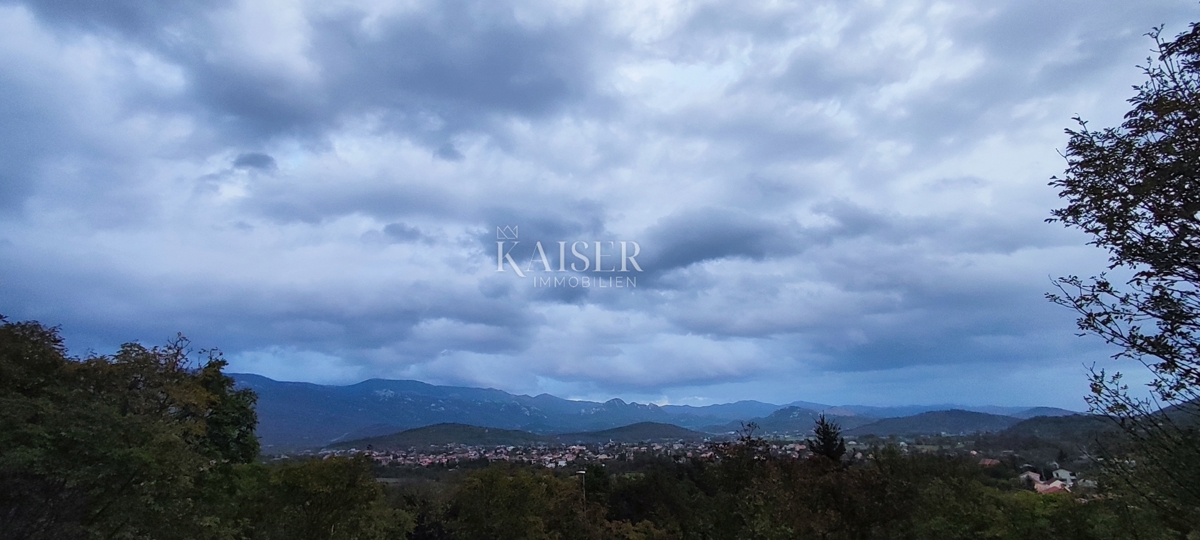 Rijeka, Dražice - gradbeno zemljišče s prekrasnim razgledom, 700 m2