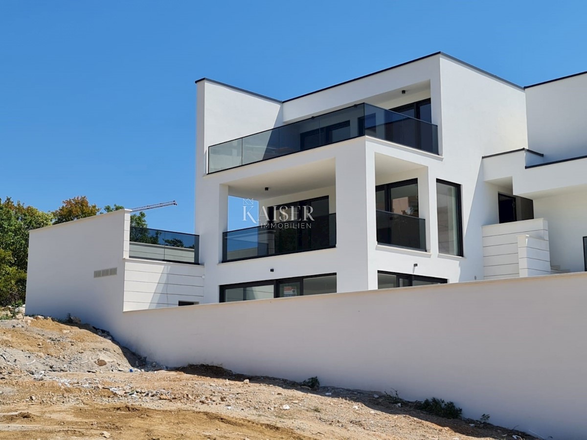 Crikvenica - luksuzno dvosobno stanovanje s panoramskim razgledom