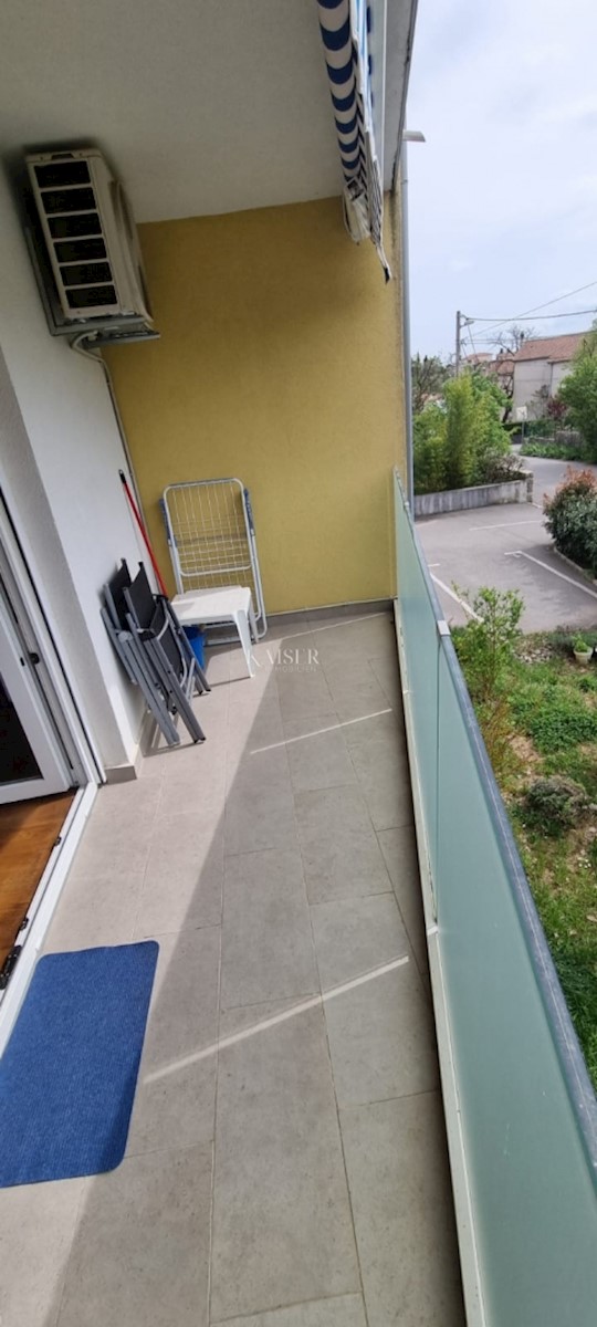 Srdoči - Stanovanje v mirni ulici 67 m2 + garaža 30 m2