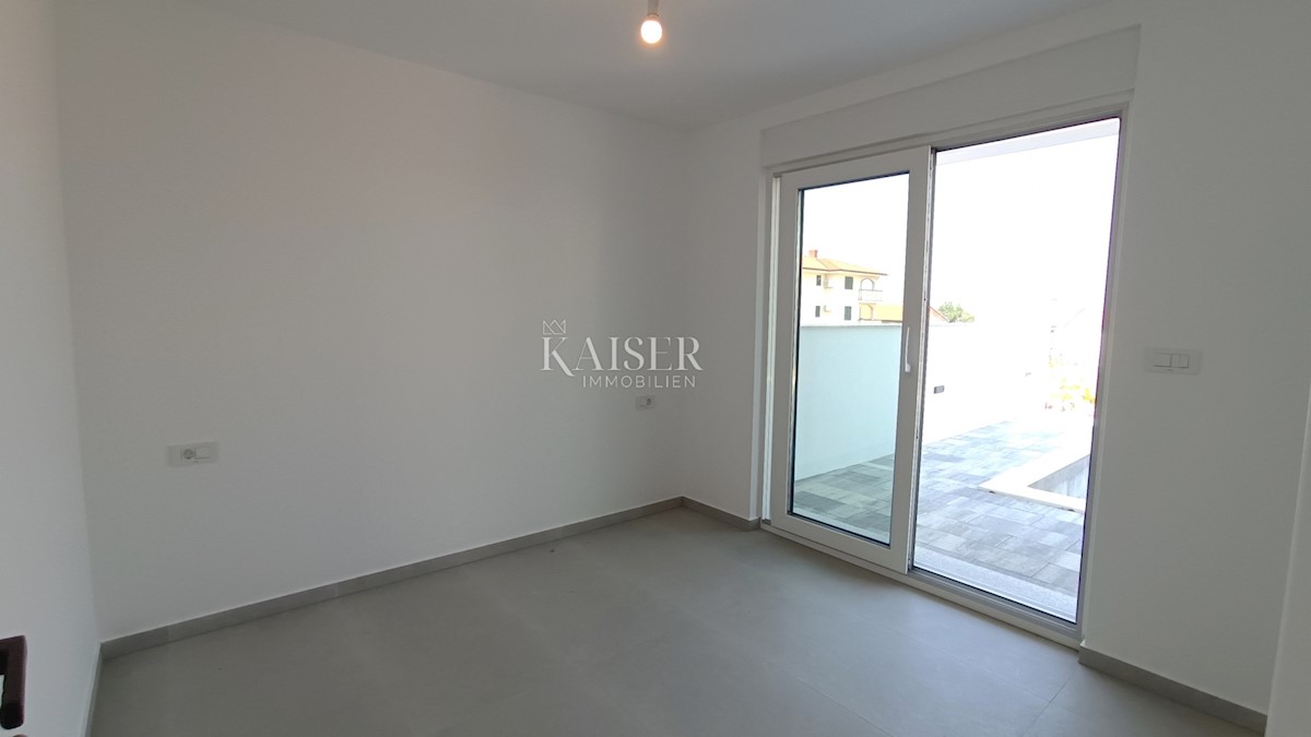 Malinska, otok Krk - apartma 110m² z bazenom in pogledom na morje