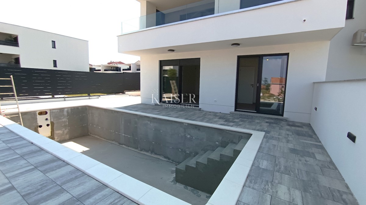 Malinska, otok Krk - apartma 110m² z bazenom in pogledom na morje