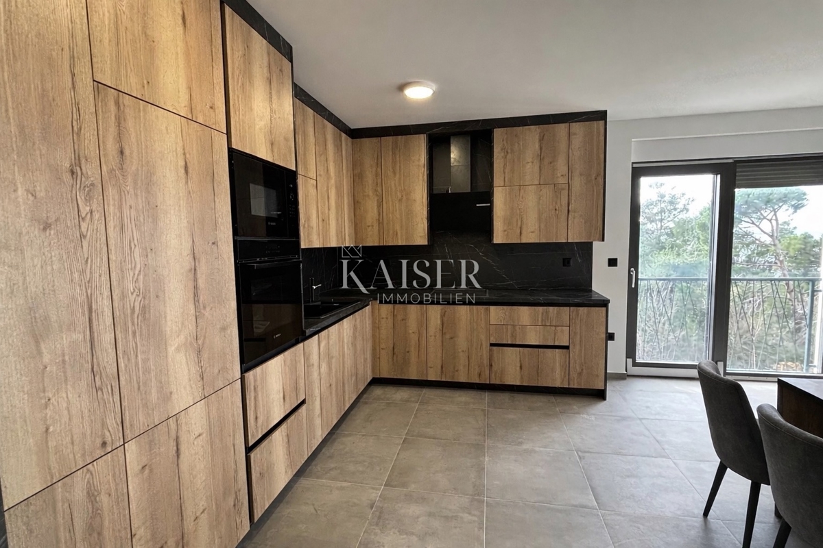 Zadar, Privlaka moderno stanovanje 70 m od morja