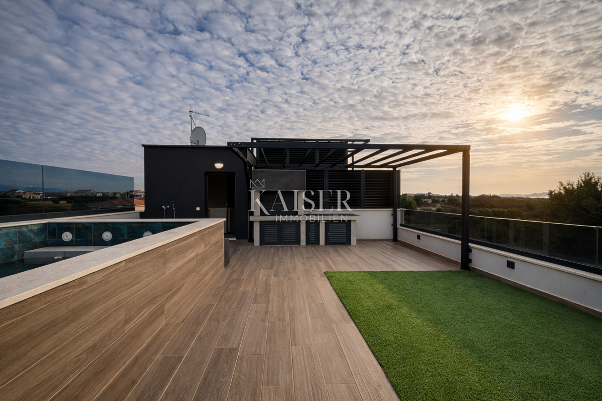 Zadar, Privlaka moderno stanovanje 70 m od morja