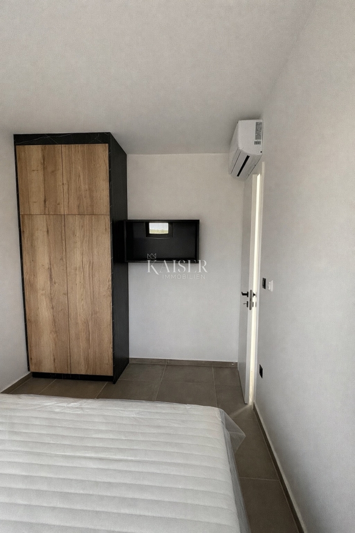 Zadar, Privlaka moderno stanovanje 70 m od morja