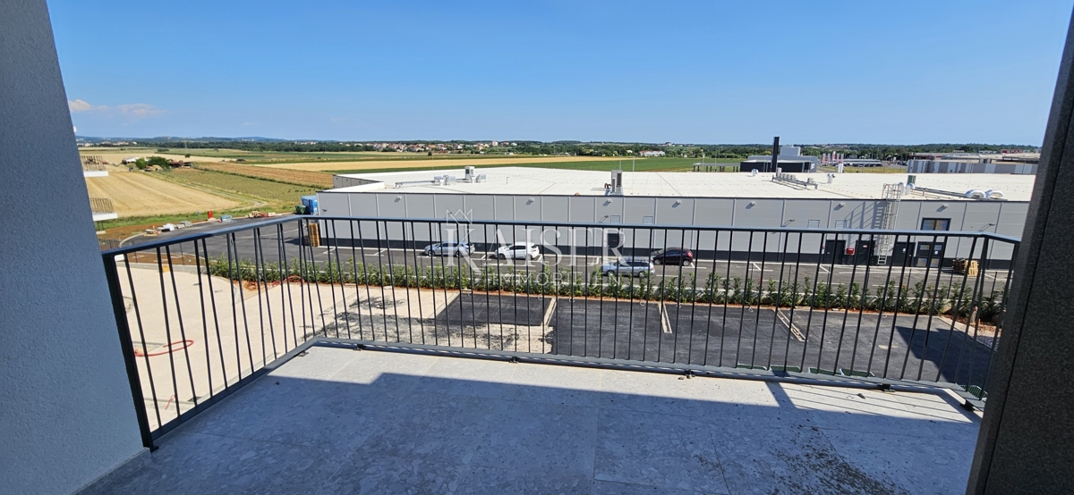 Istra, Umag - dvosobno stanovanje v novogradnji, 66m2, drugo nadstropje, atraktivna lokacija