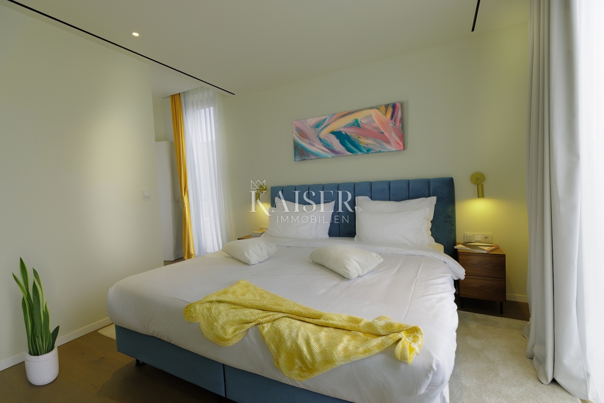 Istra, Umag, Savudrija - luksuzna vila v naselju, 275m2 - na voljo vse storitve v naselju