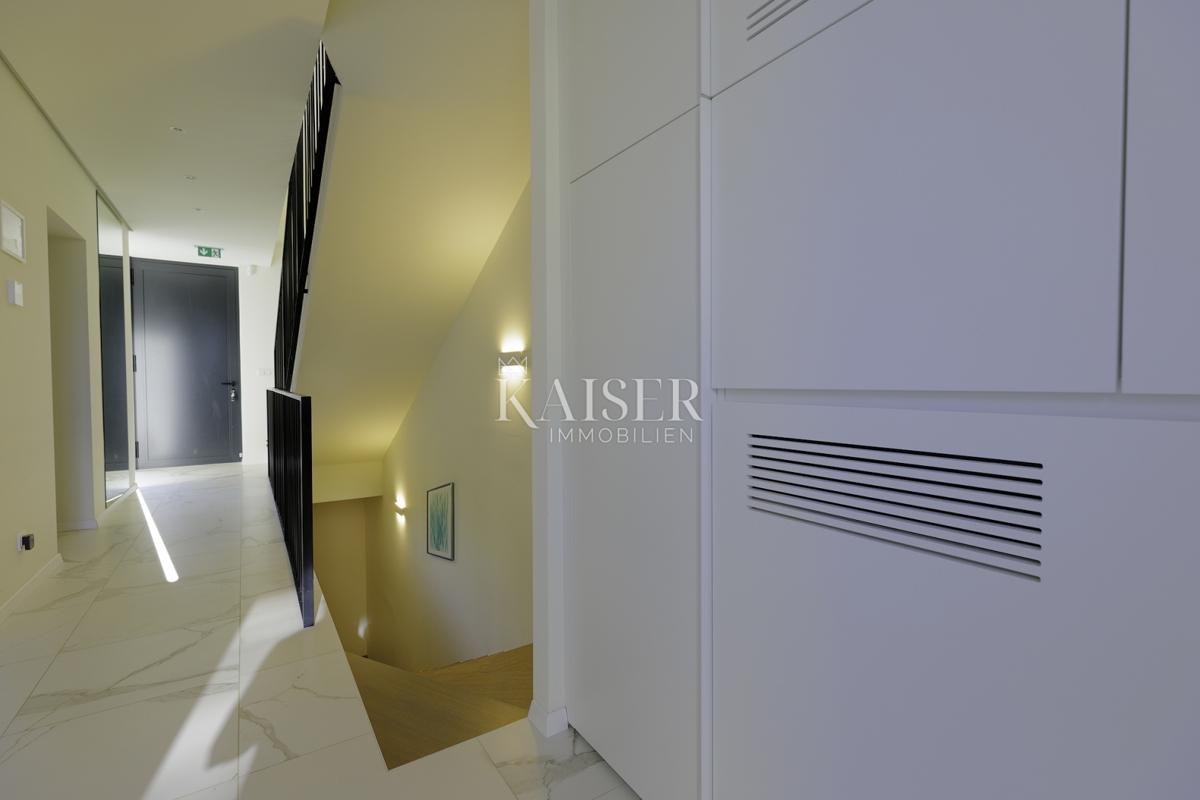 Istra, Umag, Savudrija - luksuzna vila v naselju, 275m2 - na voljo vse storitve v naselju