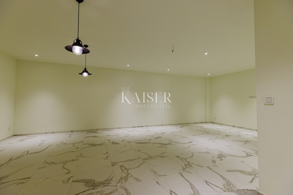 Istra, Umag, Savudrija - luksuzna vila v naselju, 275m2 - na voljo vse storitve v naselju