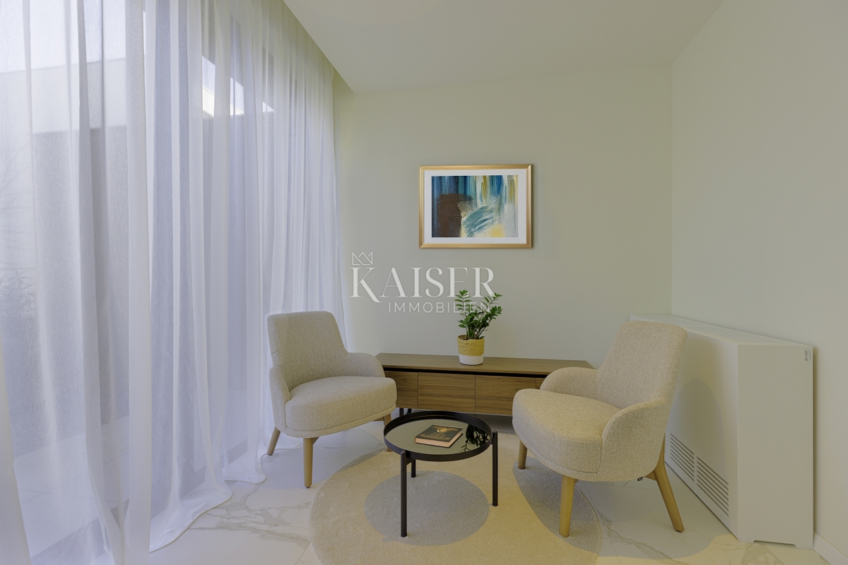 Istra, Umag, Savudrija - luksuzna vila v naselju, 275m2 - na voljo vse storitve v naselju