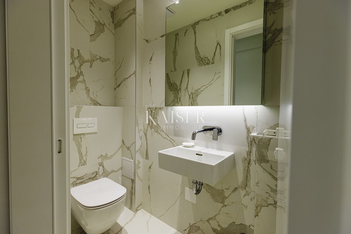 Istra, Umag, Savudrija - luksuzna vila v naselju, 275m2 - na voljo vse storitve v naselju