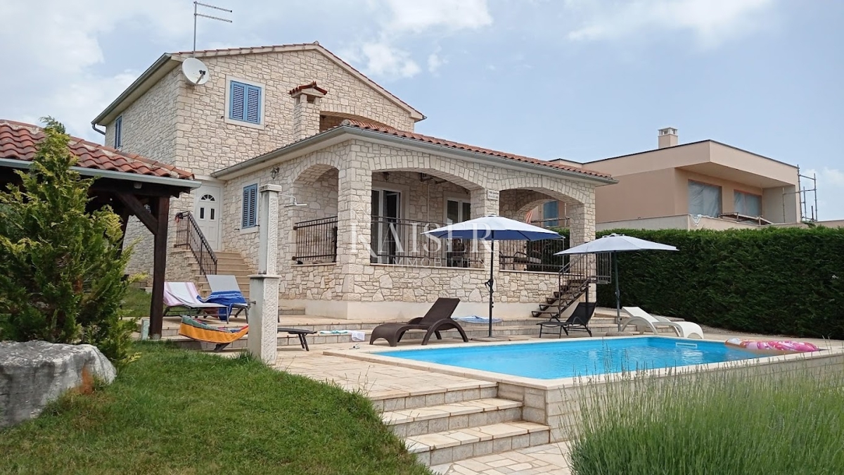 Starine Krančići, Kaštelir-Labinci, 162m2