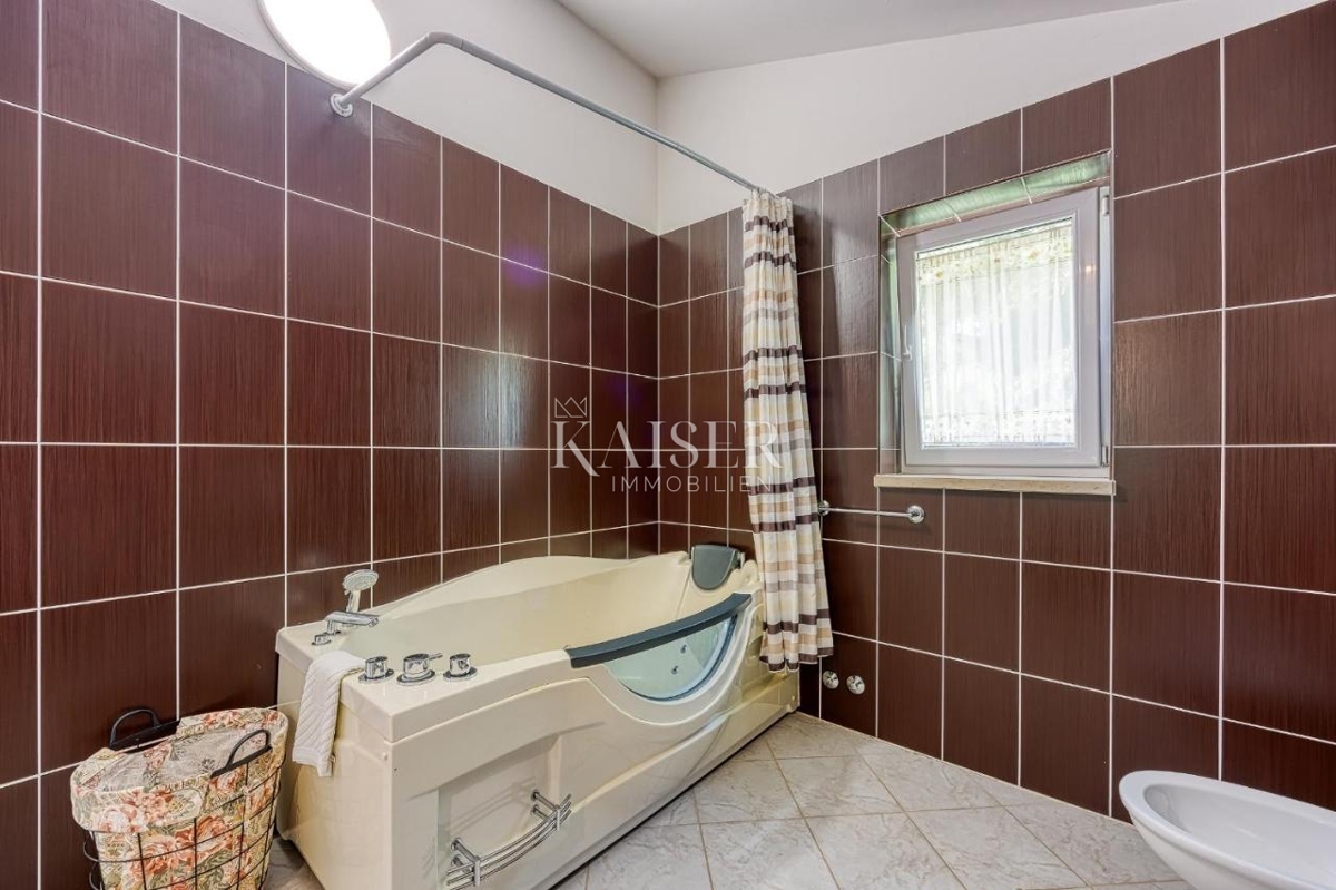 Starine Krančići, Kaštelir-Labinci, 162m2