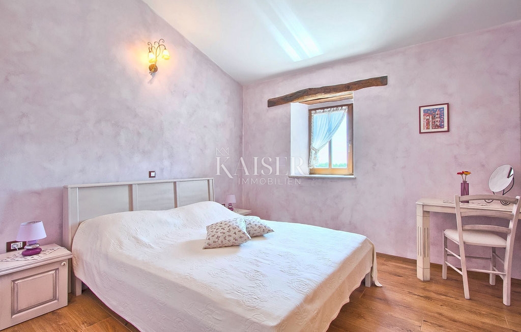 Istra, Radetići, tradicionalna kamnita vila v čudovitem okolju