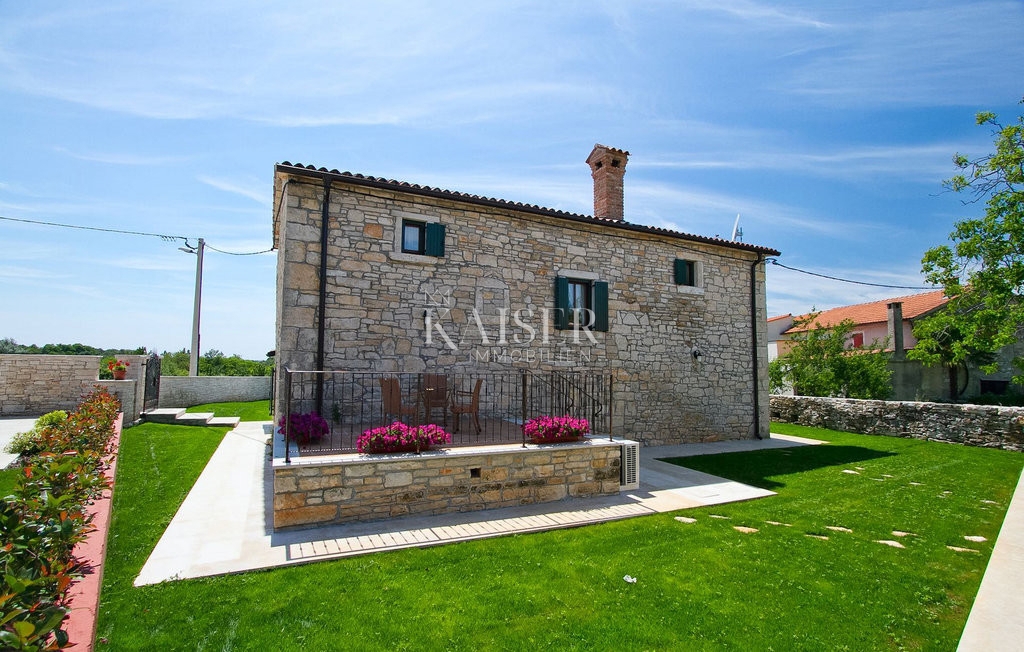 Istra, Radetići, tradicionalna kamnita vila v čudovitem okolju