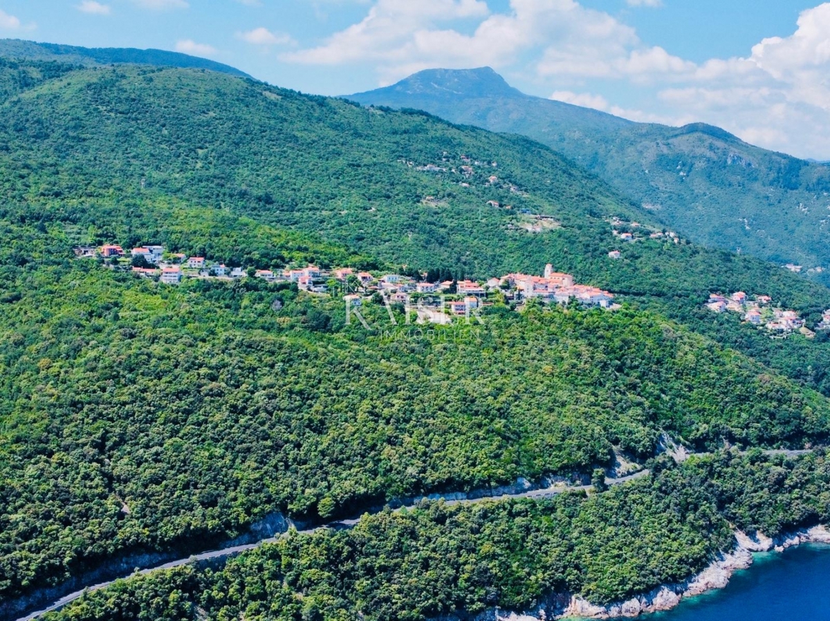 Opatija, Mošćenice - Vaš pogled na Kvarner, gradbeno zemljišče z gradnjo luksuzne vile v teku 