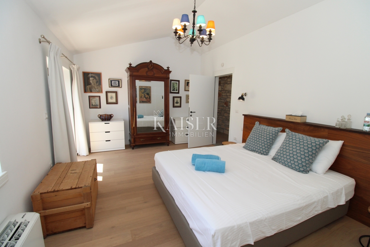 Istra - Poreč, vila z zajtrkom, bazenom in pogledom na morje