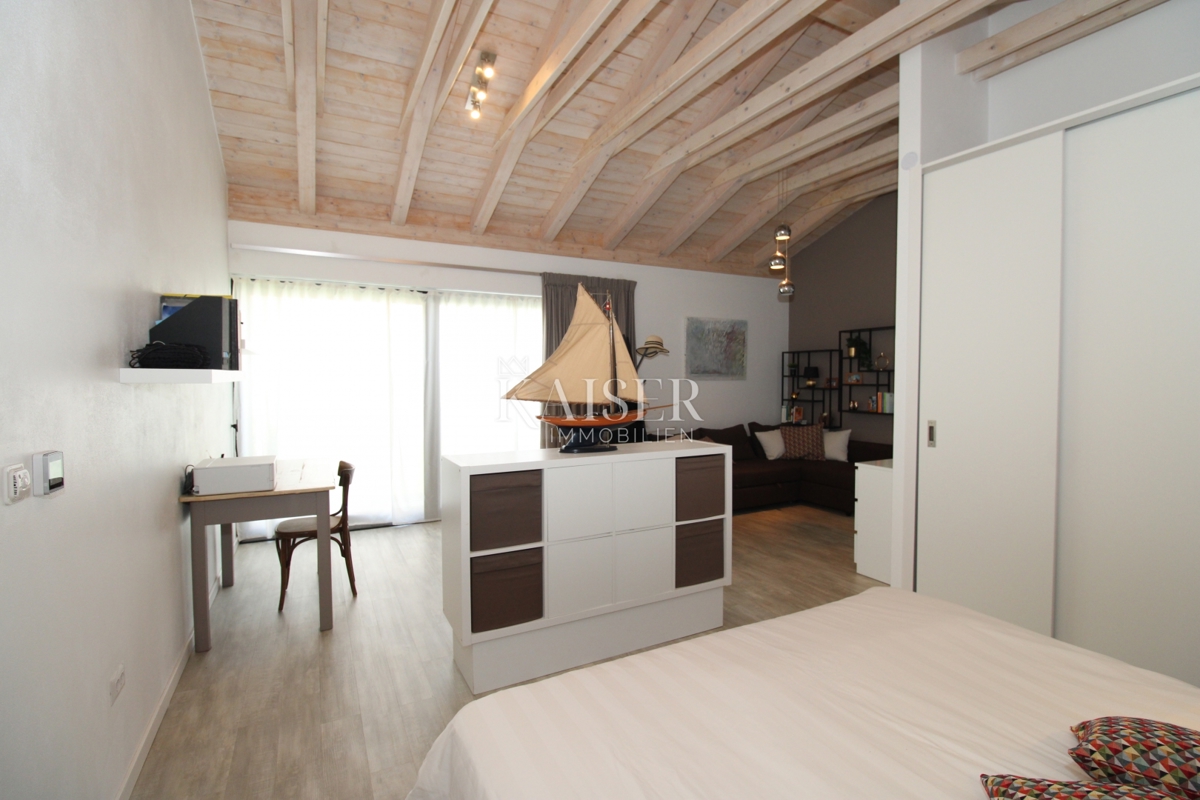 Istra - Poreč, vila z zajtrkom, bazenom in pogledom na morje