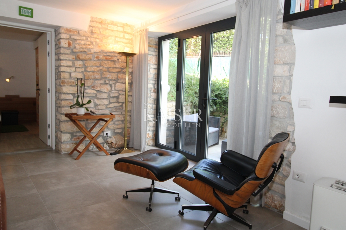 Istra - Poreč, vila z zajtrkom, bazenom in pogledom na morje