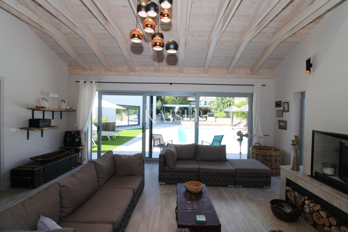 Istra - Poreč, vila z zajtrkom, bazenom in pogledom na morje