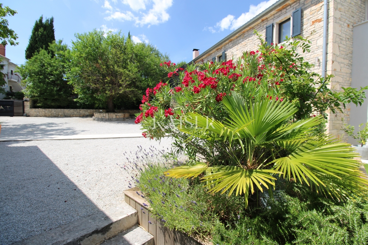Istra - Poreč, vila z zajtrkom, bazenom in pogledom na morje