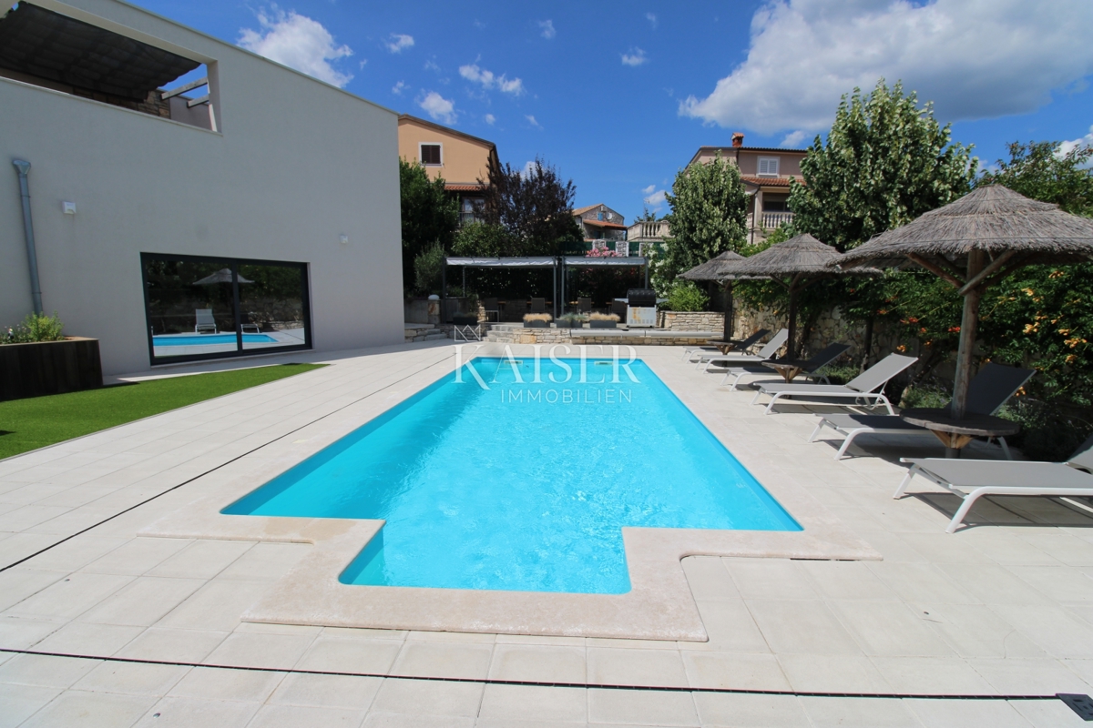Istra - Poreč, vila z zajtrkom, bazenom in pogledom na morje