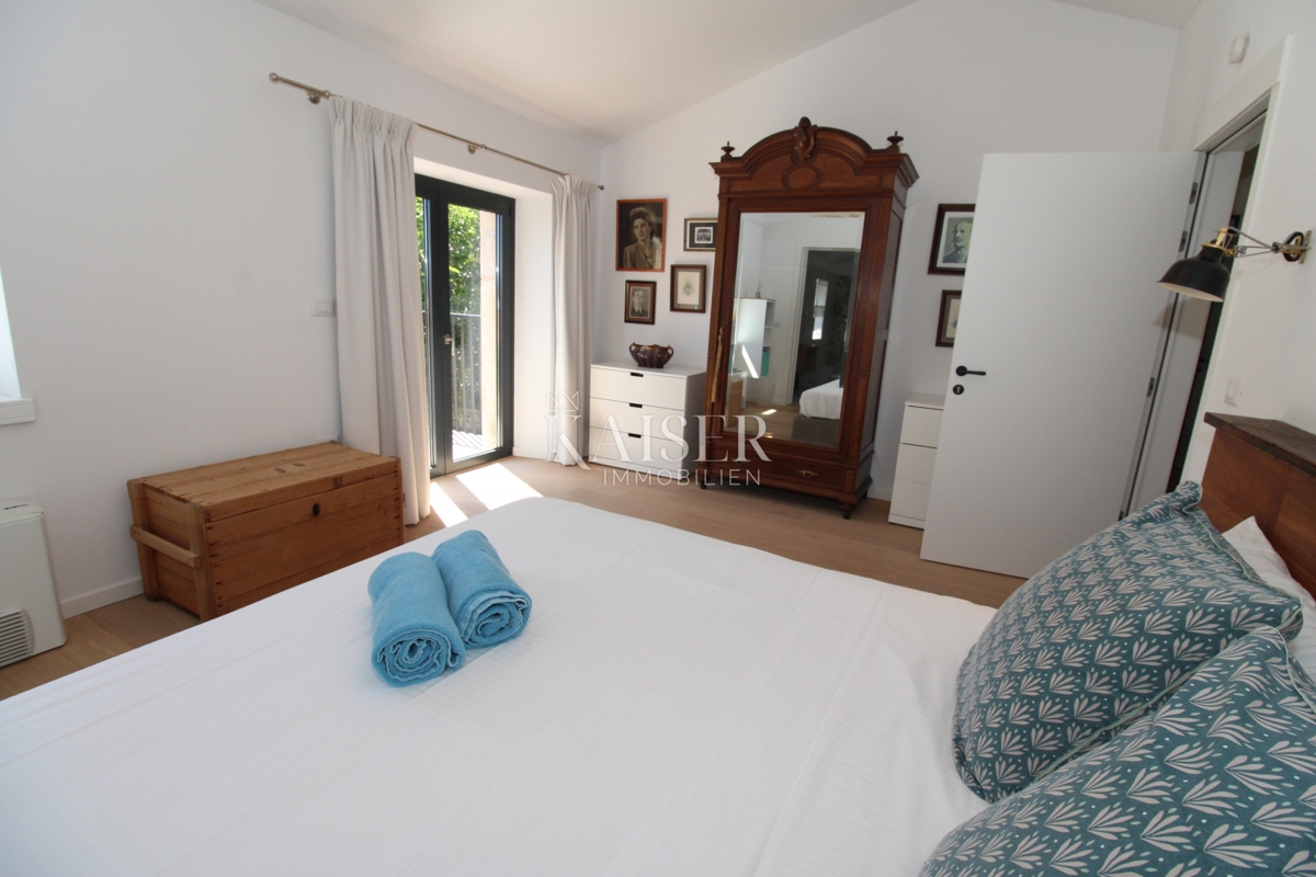 Istra - Poreč, vila z zajtrkom, bazenom in pogledom na morje