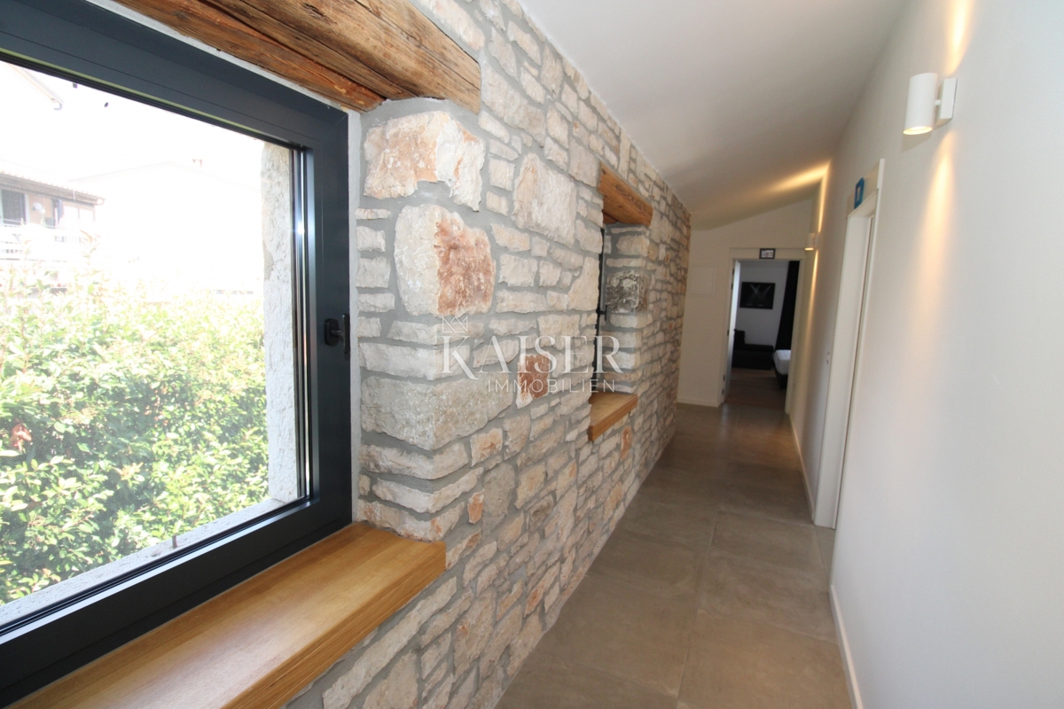 Istra - Poreč, vila z zajtrkom, bazenom in pogledom na morje