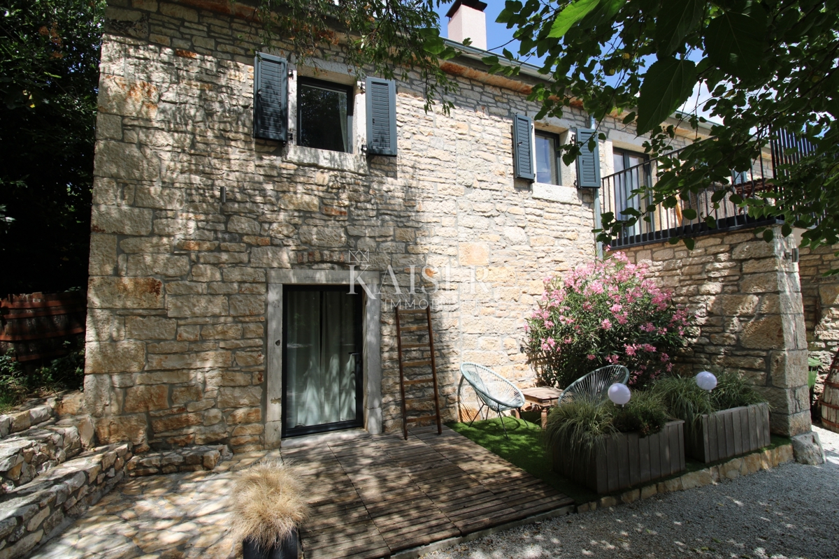 Istra - Poreč, vila z zajtrkom, bazenom in pogledom na morje