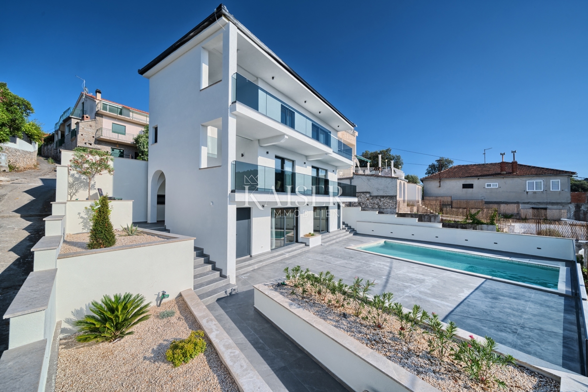 Šibenik, Rogoznica - Ekskluzivna vila z bazenom - novogradnja