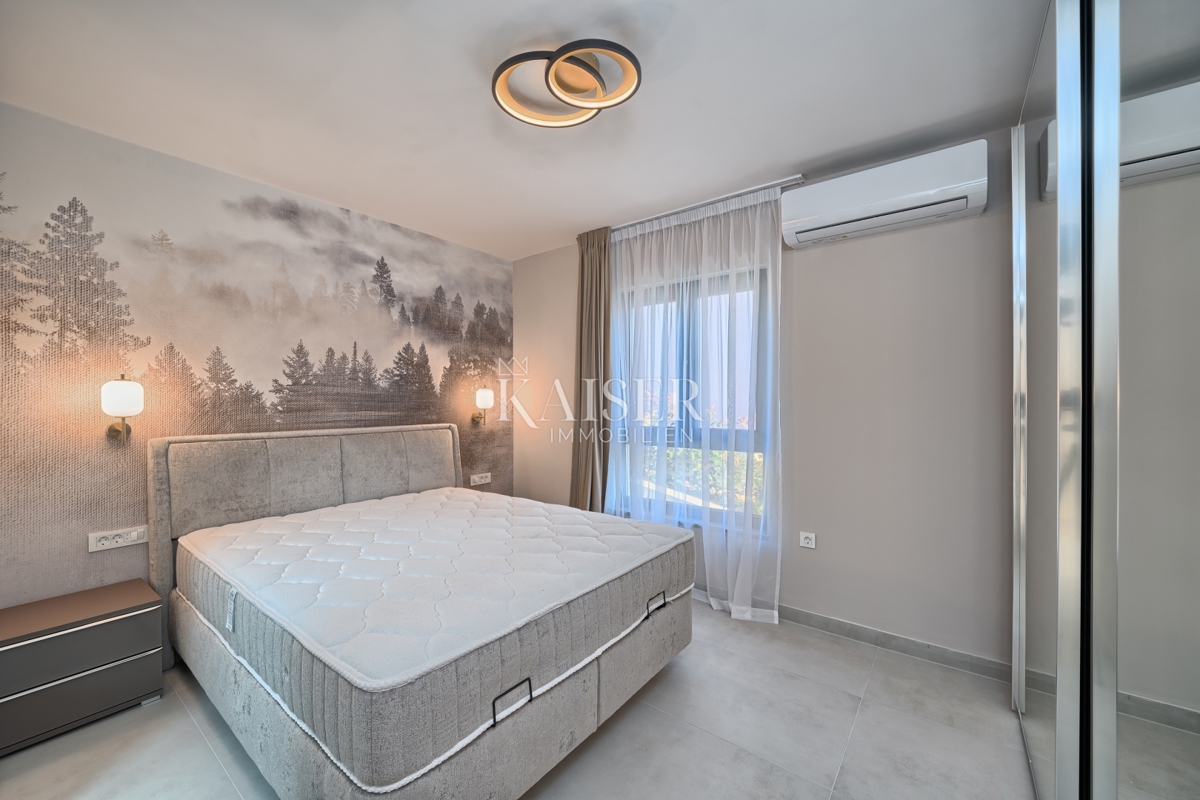 Šibenik, Rogoznica - Ekskluzivna vila z bazenom - novogradnja