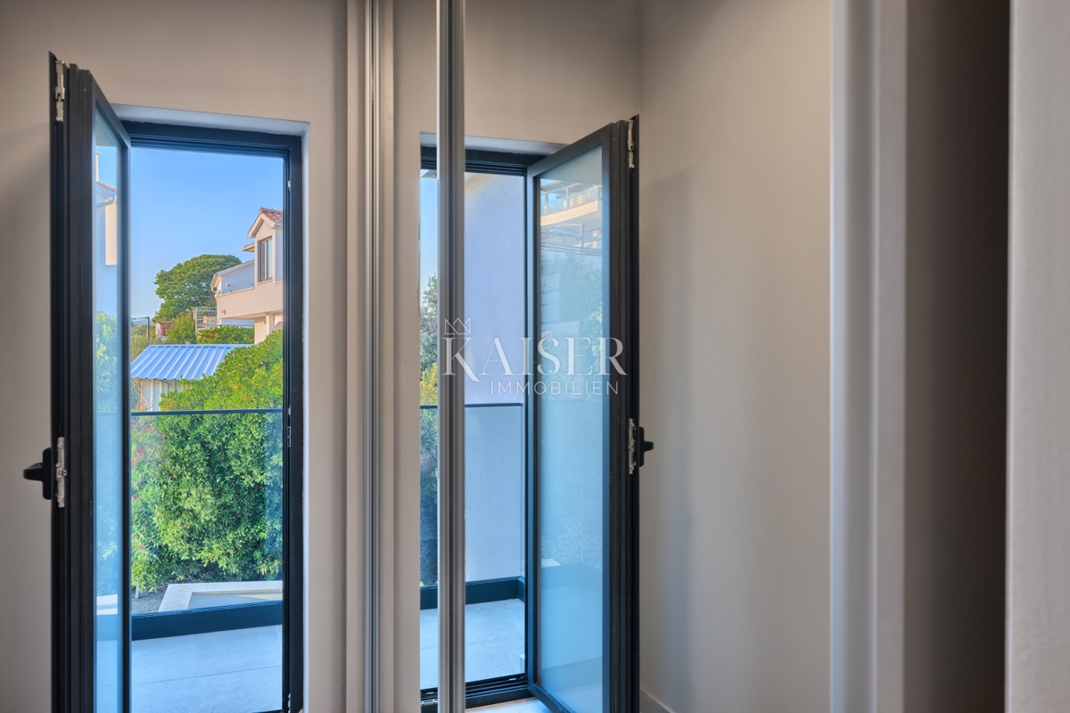 Šibenik, Rogoznica - Ekskluzivna vila z bazenom - novogradnja