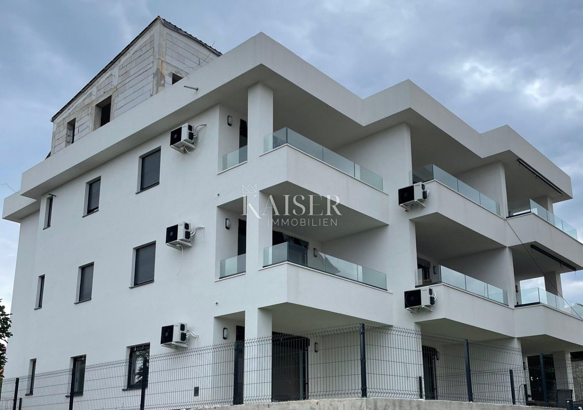 Pag, Povljana - apartma 62 m2, 50 m od plaže