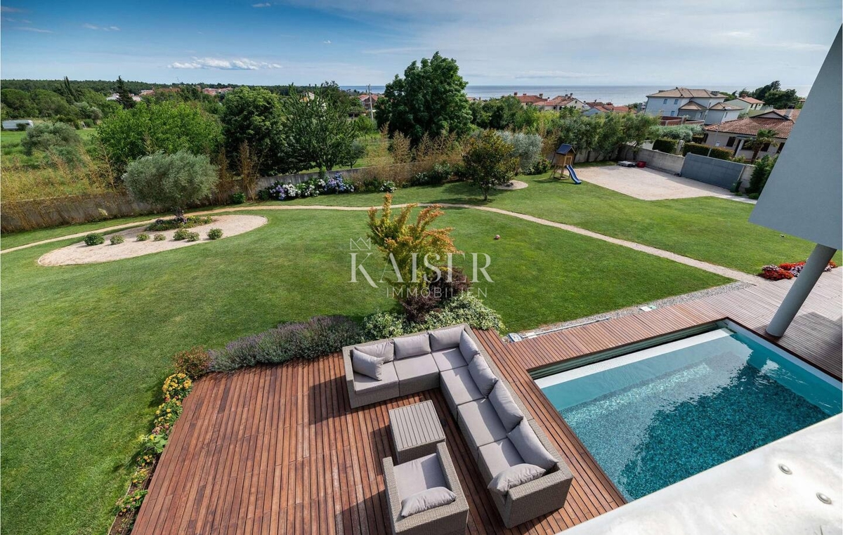 Istra, Umag, luksuzna vila 420 m2 z bazenom in pogledom na morje